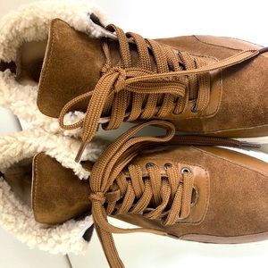 🤎NWOT Via Spiga Maia Fleece Fold over Sneakers
